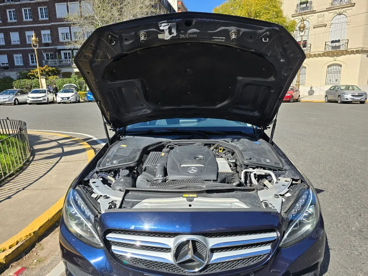 Mira esta publicación de Mercedes Benz Clase C 2016 en Motordil