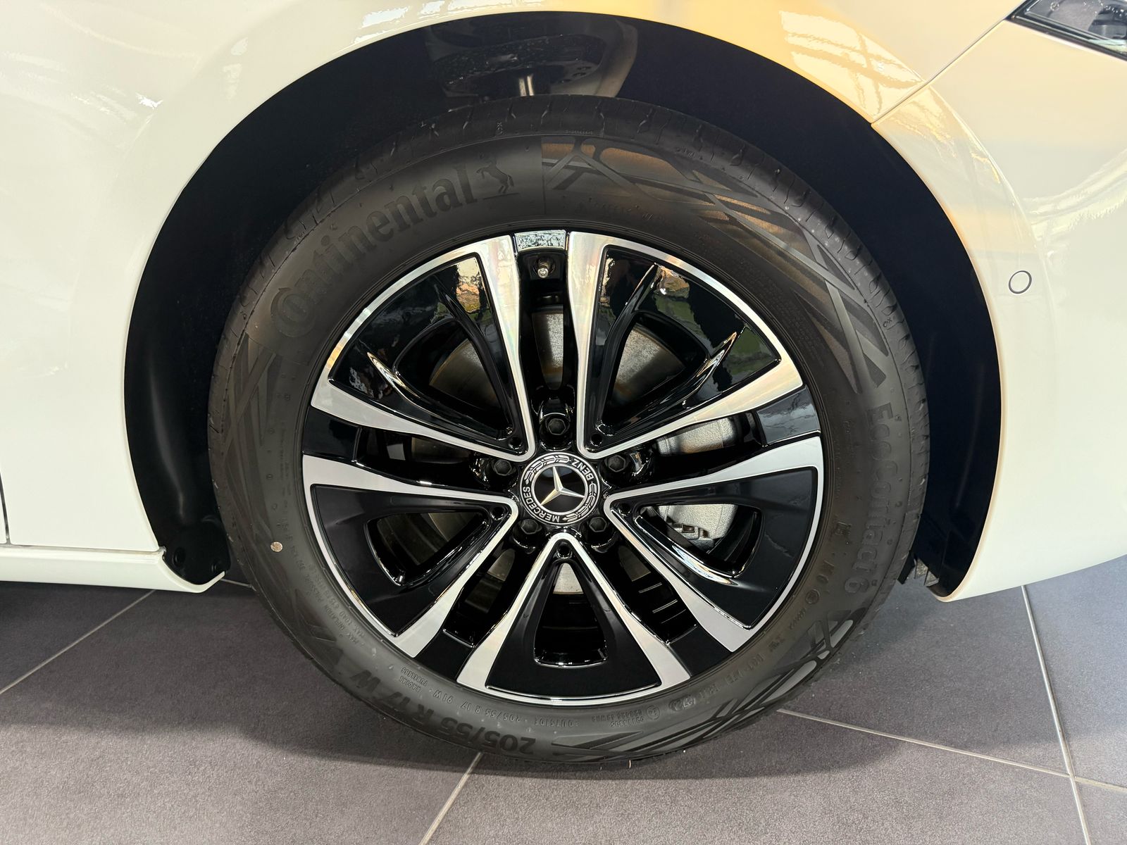 Mira esta publicación de Mercedes Benz Clase A 2026 en Motordil