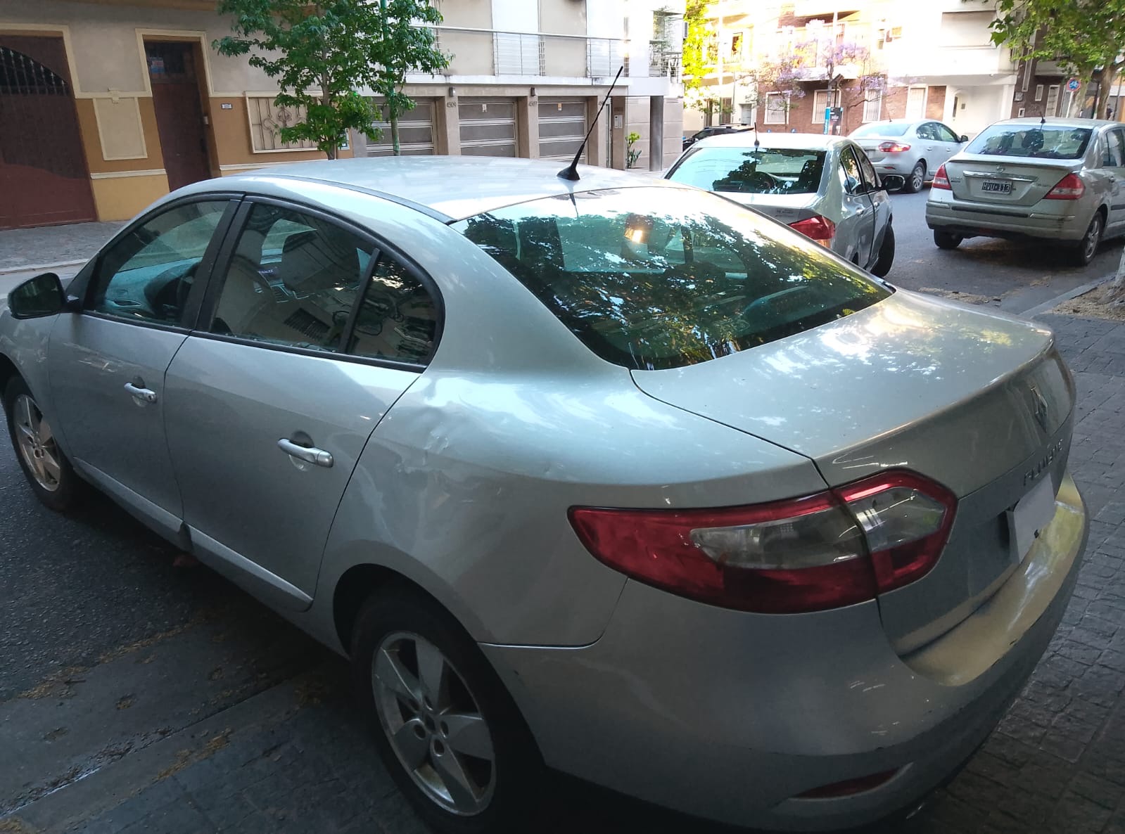 Mira esta publicación de Renault Fluence 2013 en Motordil