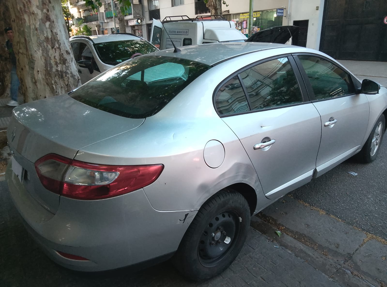 Mira esta publicación de Renault Fluence 2013 en Motordil