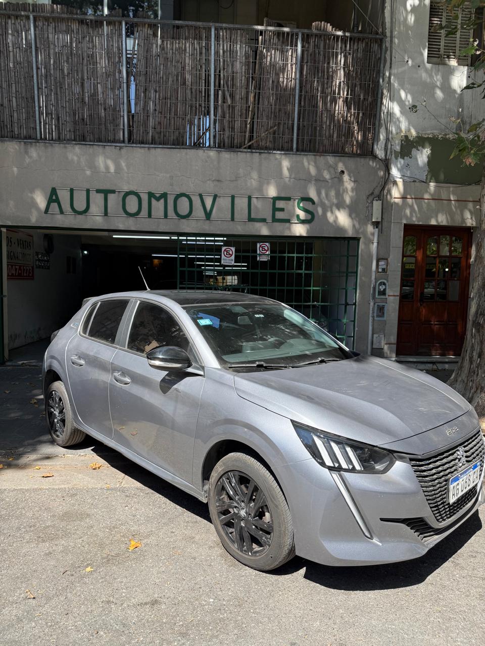 Mira esta publicación de Peugeot 208 2023 en Motordil