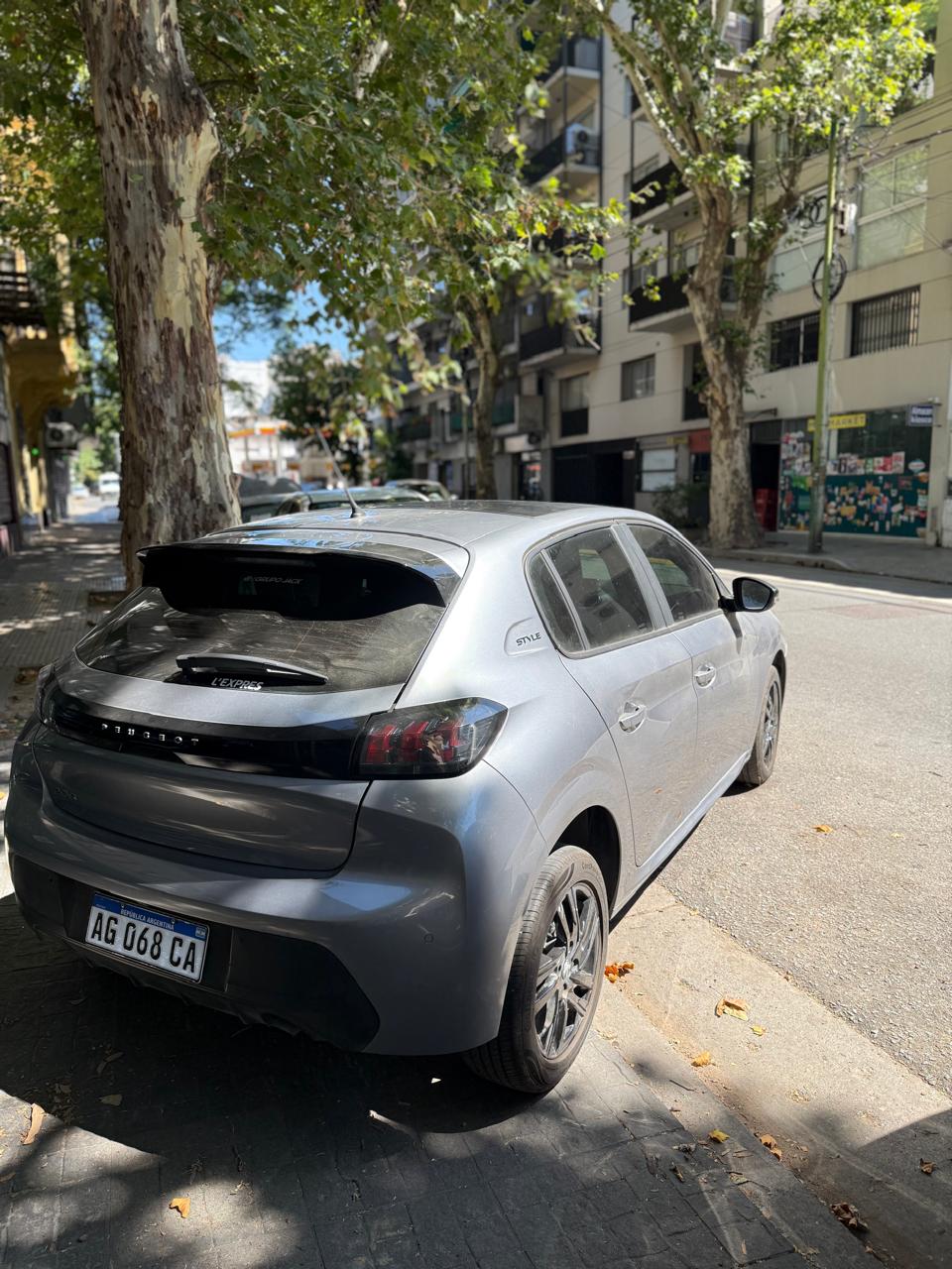 Mira esta publicación de Peugeot 208 2023 en Motordil
