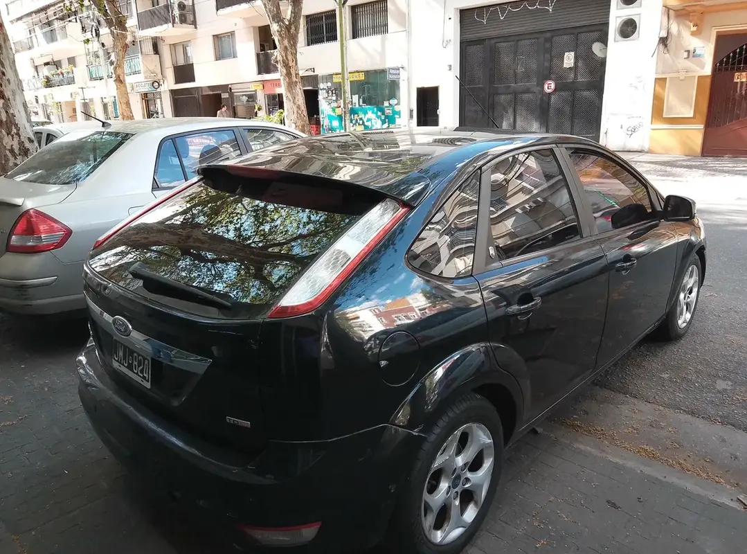 Mira esta publicación de Ford Focus 2010 en Motordil