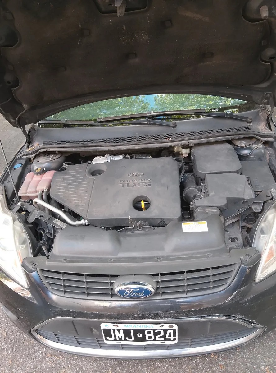 Mira esta publicación de Ford Focus 2010 en Motordil