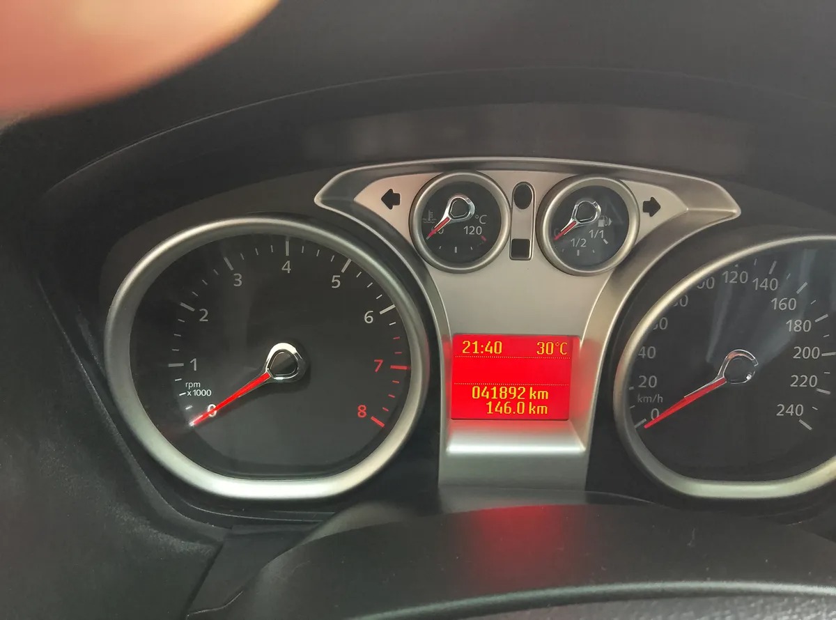 Mira esta publicación de Ford Focus 2010 en Motordil