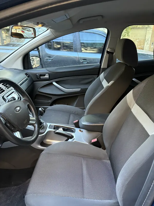 Mira esta publicación de Ford Kuga 2011 en Motordil