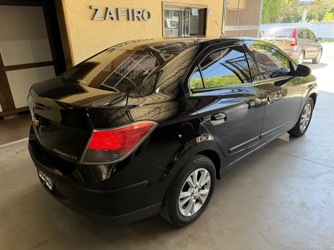 Mira esta publicación de Chevrolet Prisma 2013 en Motordil