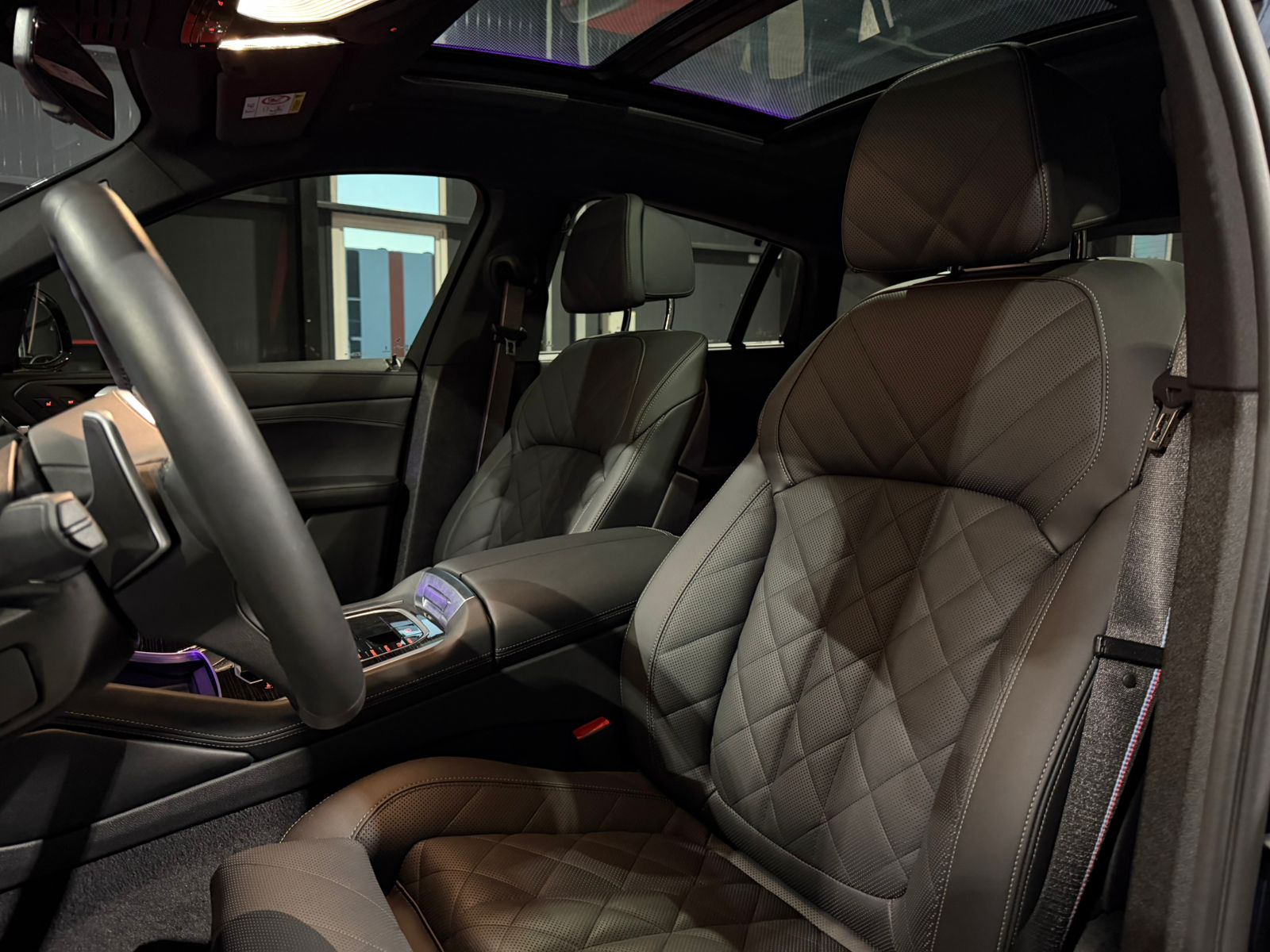 Mira esta publicación de BMW X6 2025 en Motordil