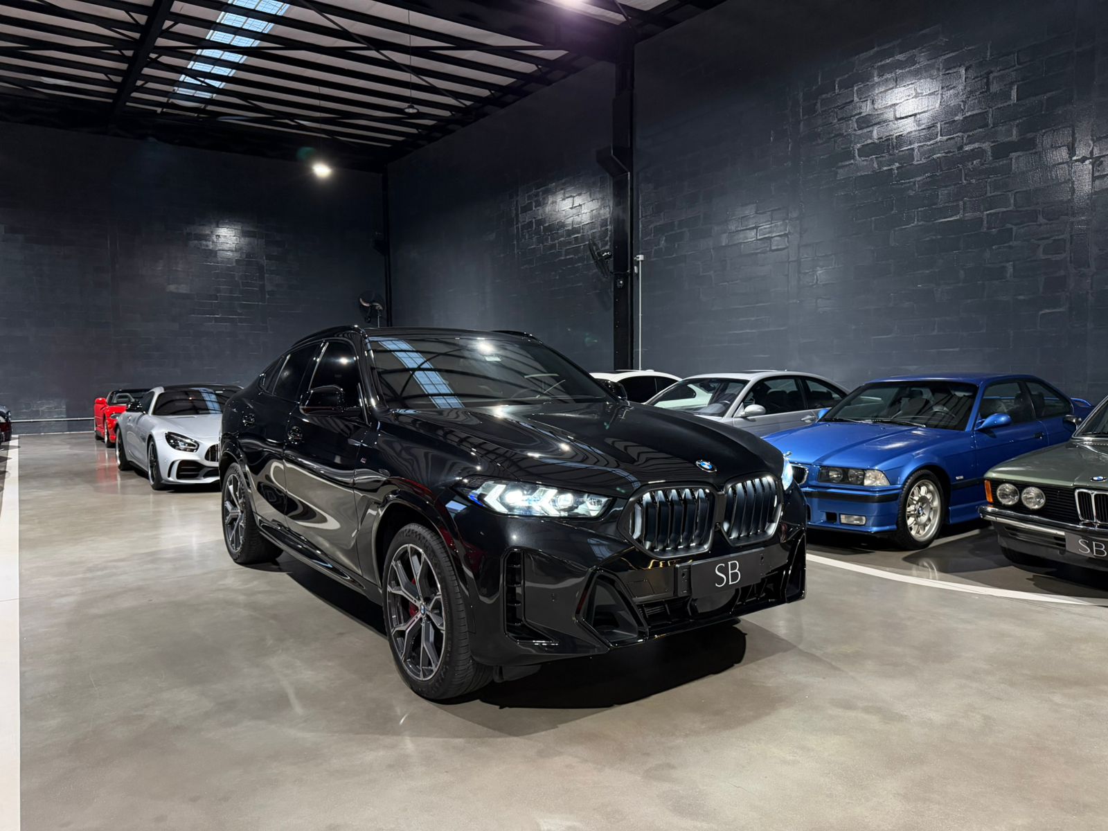 Mira esta publicación de BMW X6 2025 en Motordil