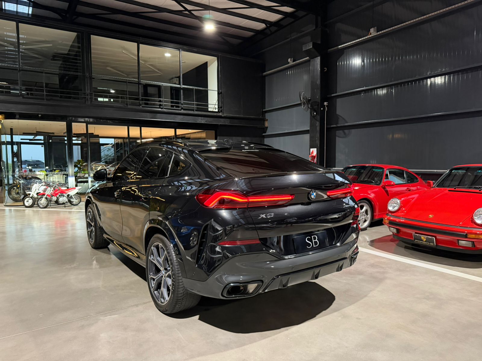 Mira esta publicación de BMW X6 2025 en Motordil