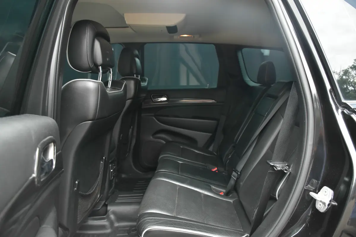 Mira esta publicación de Jeep Grand Cherokee 2013 en Motordil