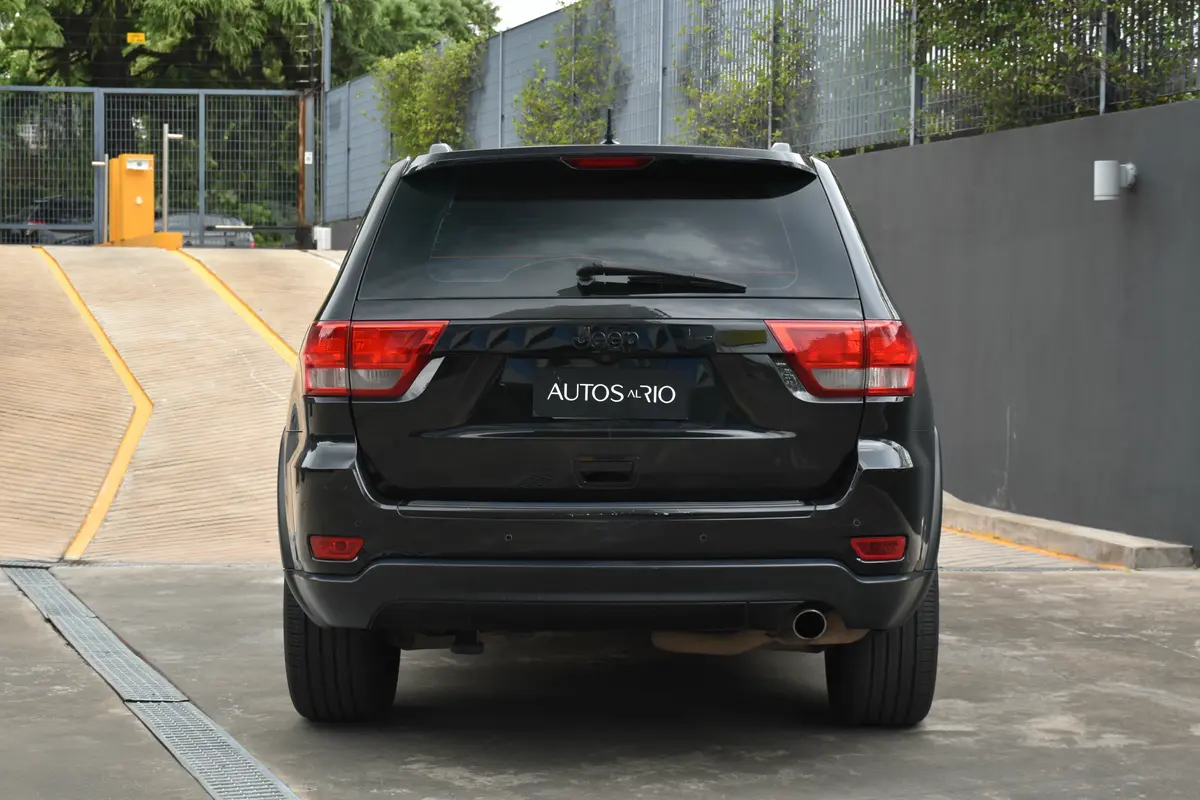 Mira esta publicación de Jeep Grand Cherokee 2013 en Motordil