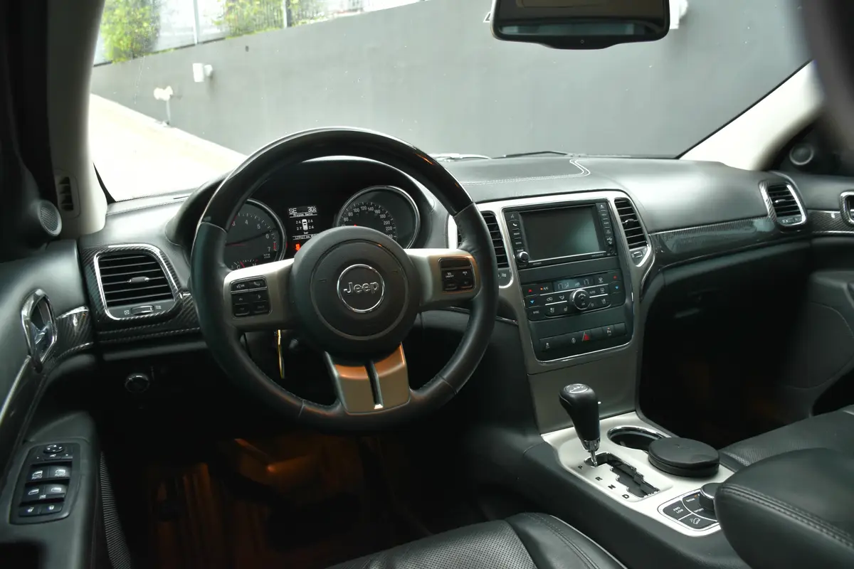 Mira esta publicación de Jeep Grand Cherokee 2013 en Motordil