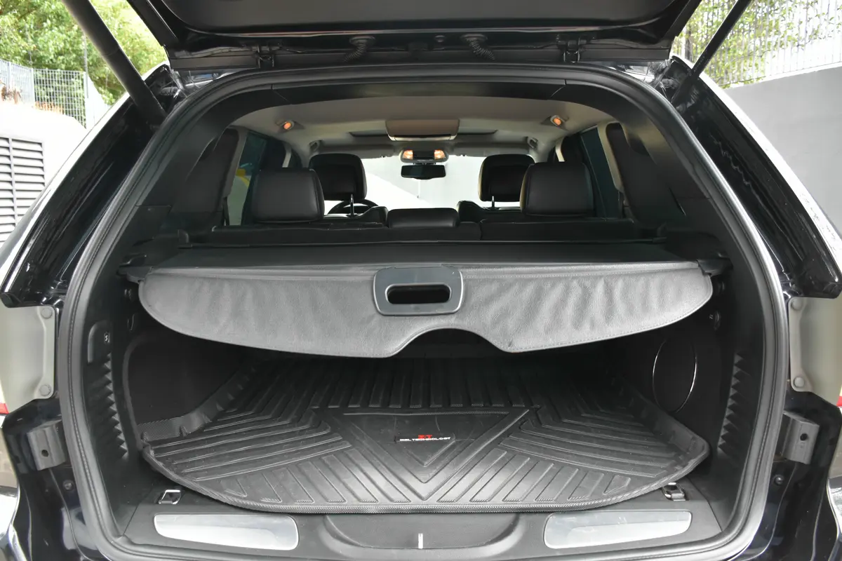 Mira esta publicación de Jeep Grand Cherokee 2013 en Motordil