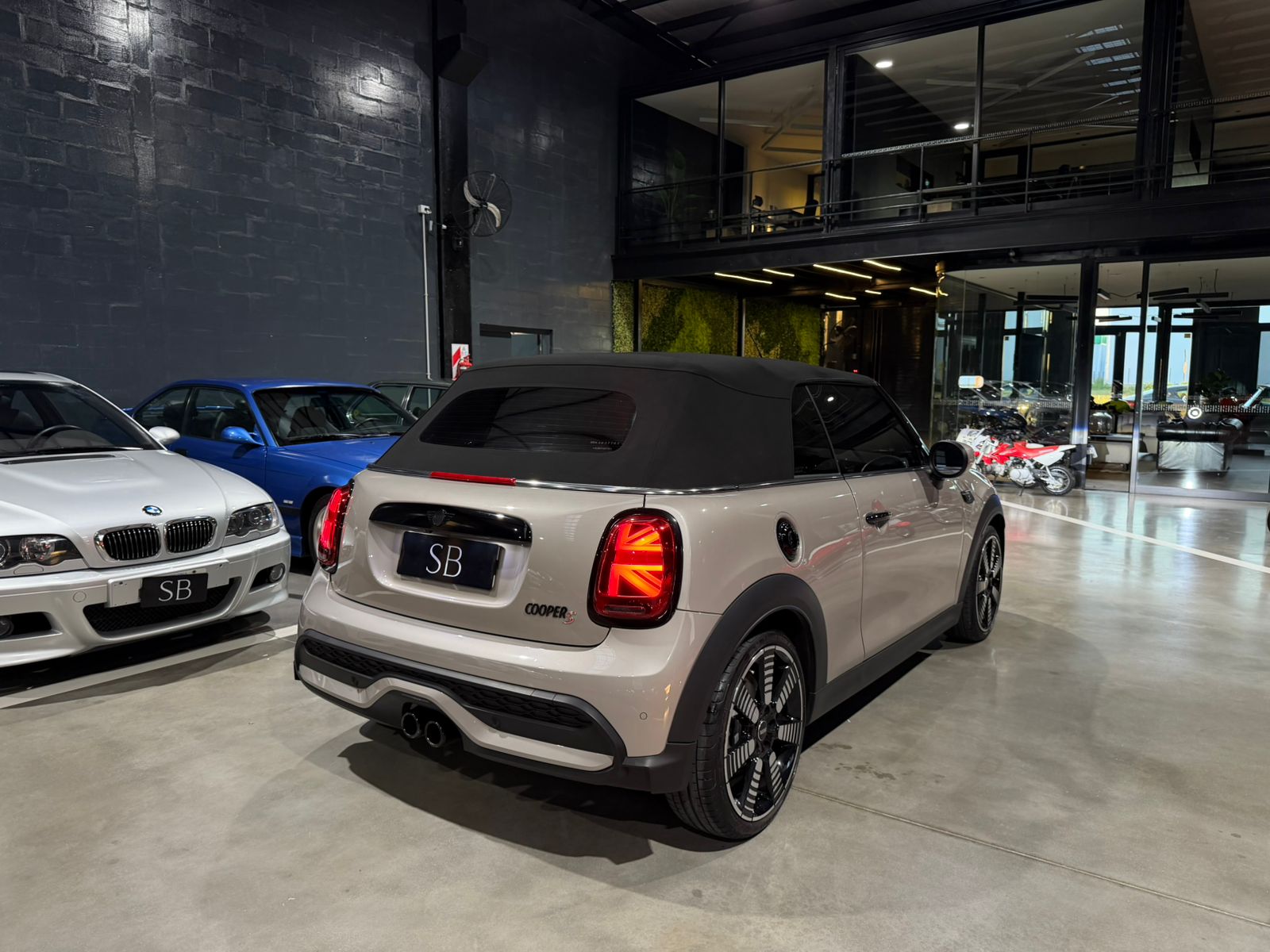 Mira esta publicación de Mini Cabrio 2025 en Motordil