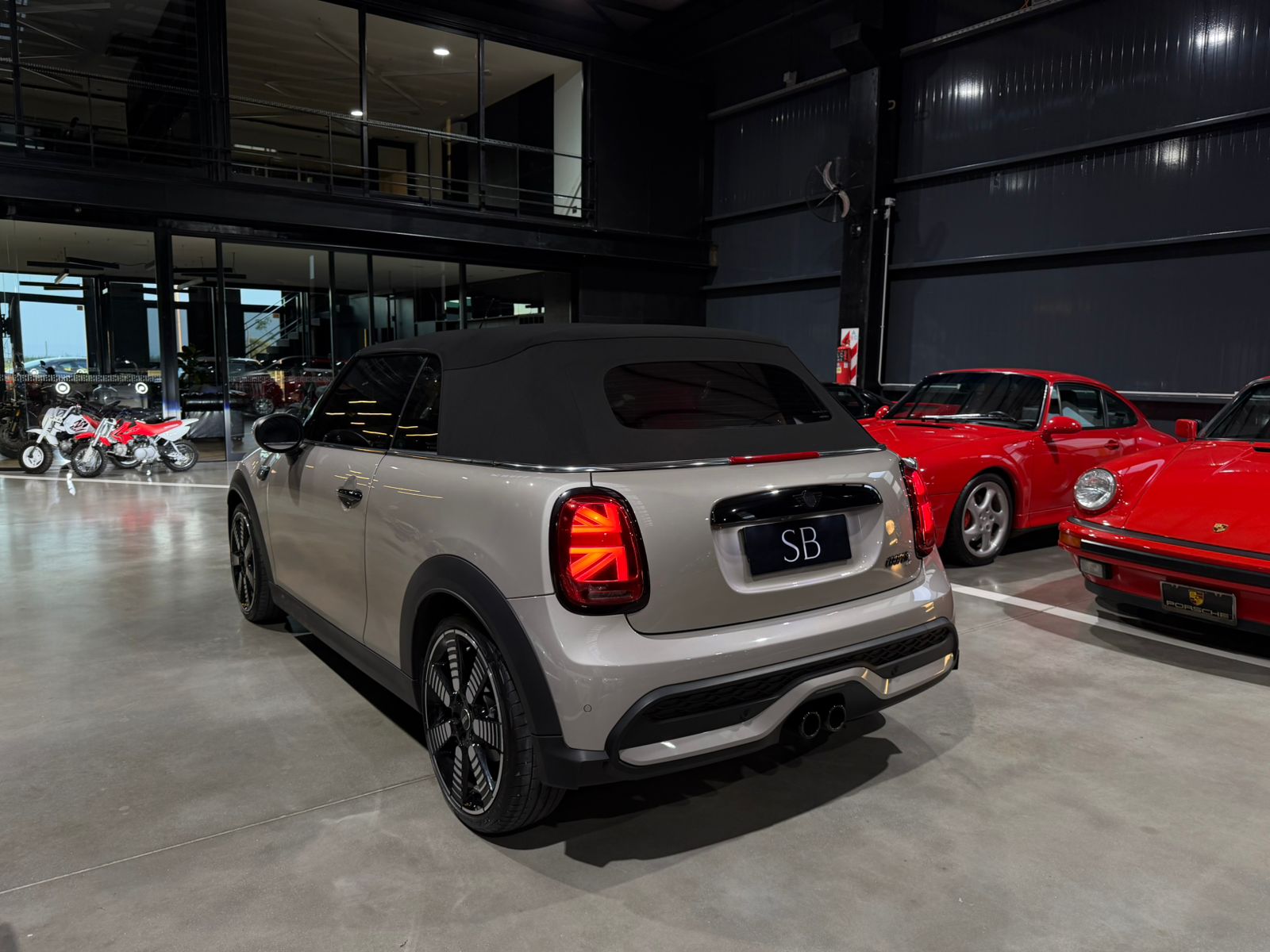 Mira esta publicación de Mini Cabrio 2025 en Motordil