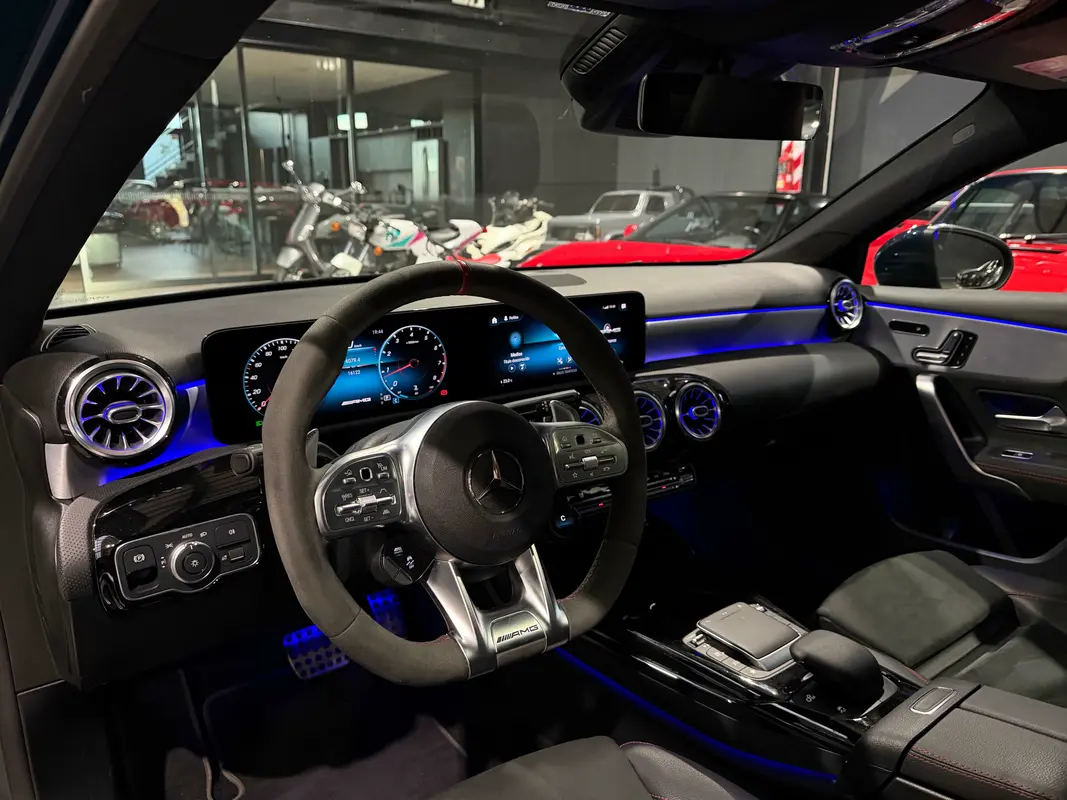 Mira esta publicación de Mercedes Benz Clase A 2021 en Motordil