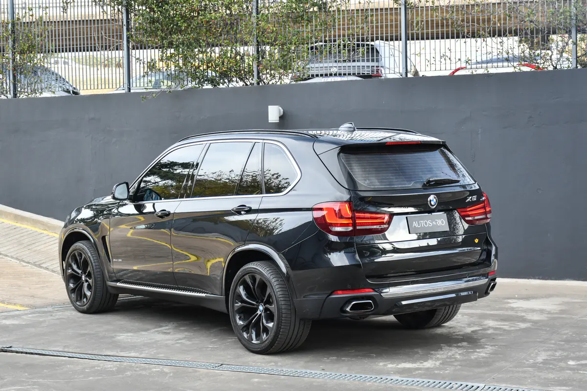 Mira esta publicación de BMW X5 2019 en Motordil