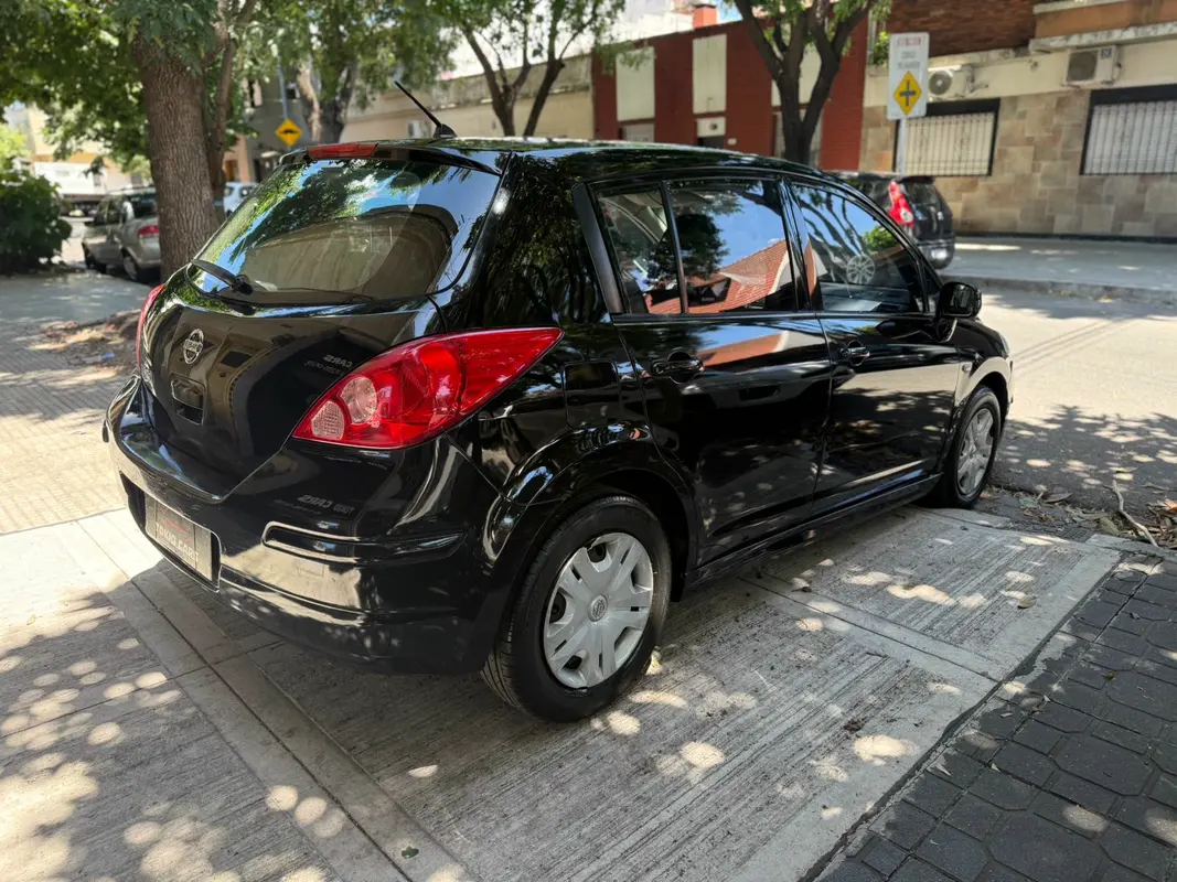 Mira esta publicación de Nissan Tiida 2010 en Motordil