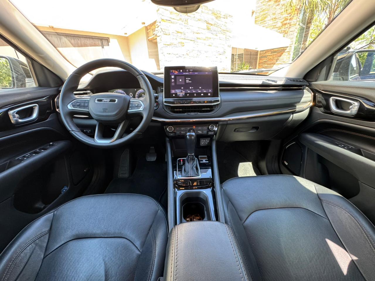 Mira esta publicación de Jeep Compass 2021 en Motordil