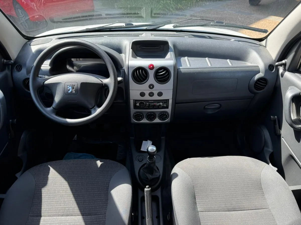 Mira esta publicación de Peugeot Partner 2025 en Motordil