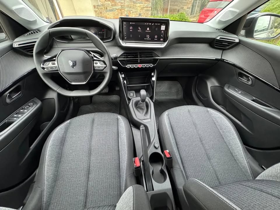 Mira esta publicación de Peugeot 208 2025 en Motordil