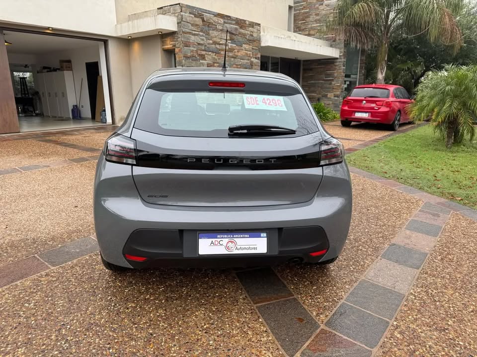Mira esta publicación de Peugeot 208 2025 en Motordil