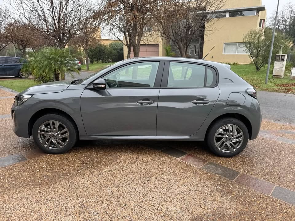 Mira esta publicación de Peugeot 208 2025 en Motordil