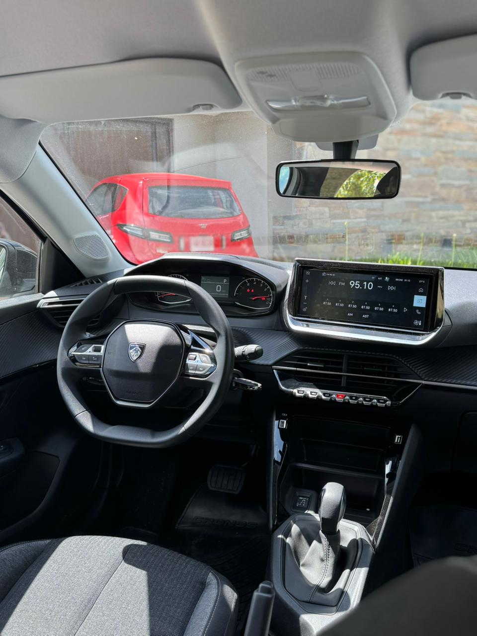 Mira esta publicación de Peugeot 208 2025 en Motordil