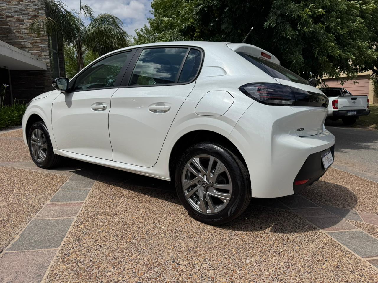 Mira esta publicación de Peugeot 208 2025 en Motordil