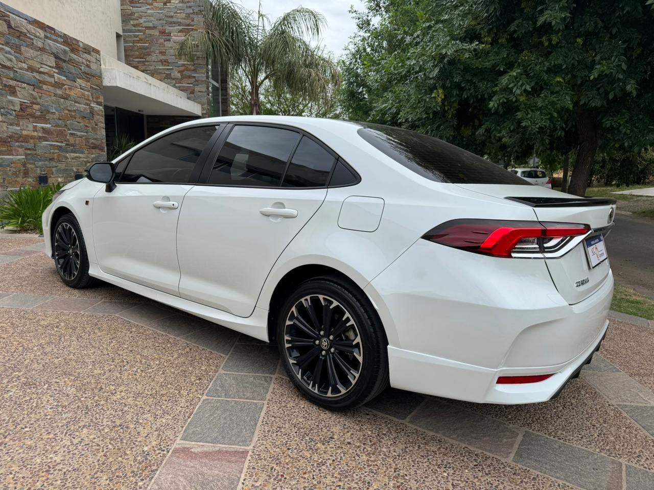 Mira esta publicación de Toyota Corolla 2022 en Motordil