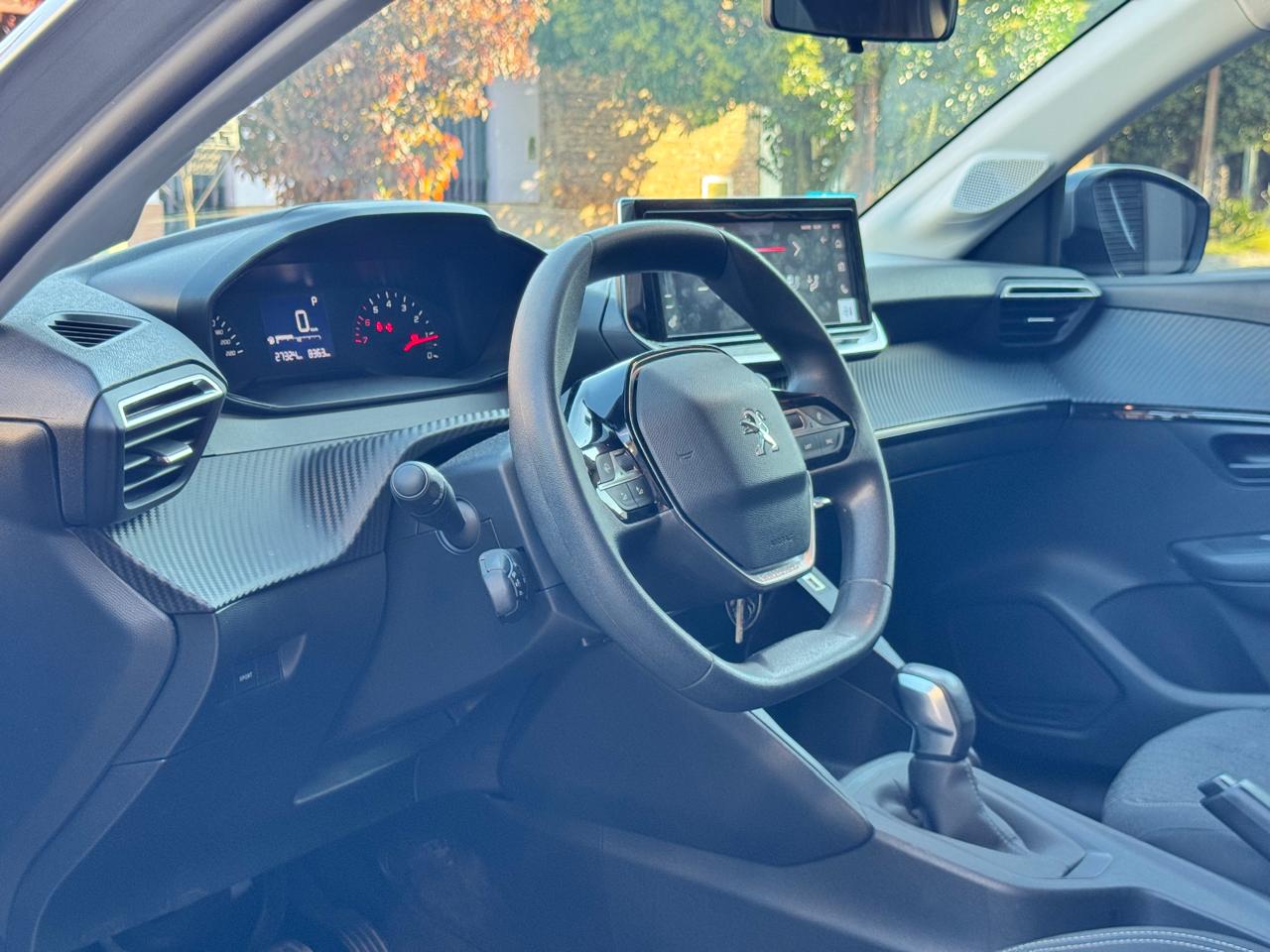 Mira esta publicación de Peugeot 208 2021 en Motordil