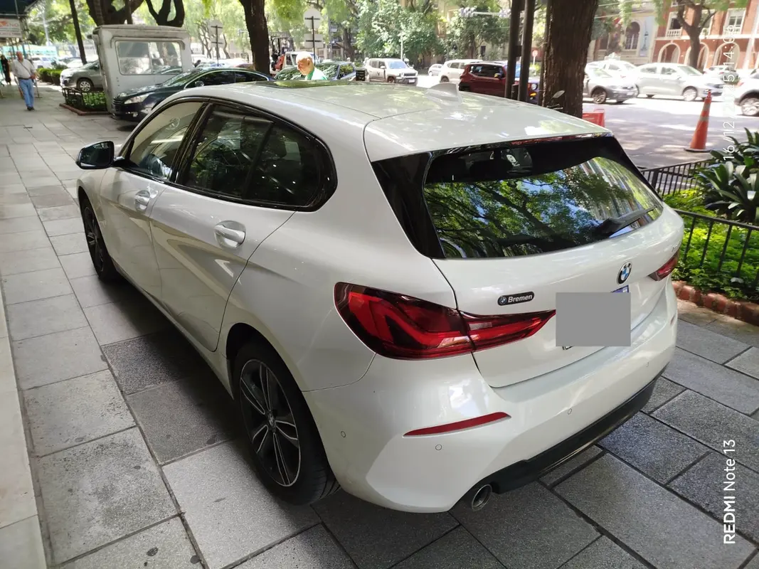 Mira esta publicación de BMW Serie 1 2024 en Motordil