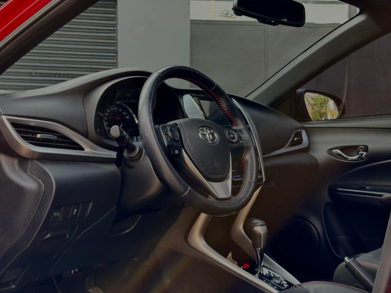 Mira esta publicación de Toyota Yaris 2019 en Motordil