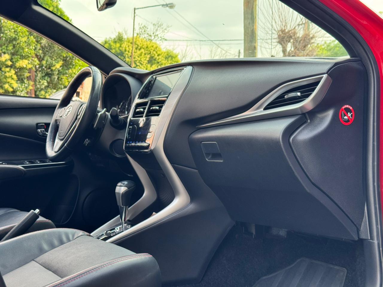 Mira esta publicación de Toyota Yaris 2019 en Motordil