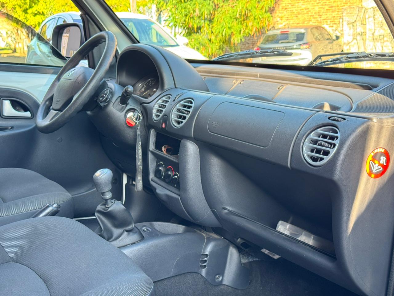 Mira esta publicación de Renault Kangoo 2018 en Motordil