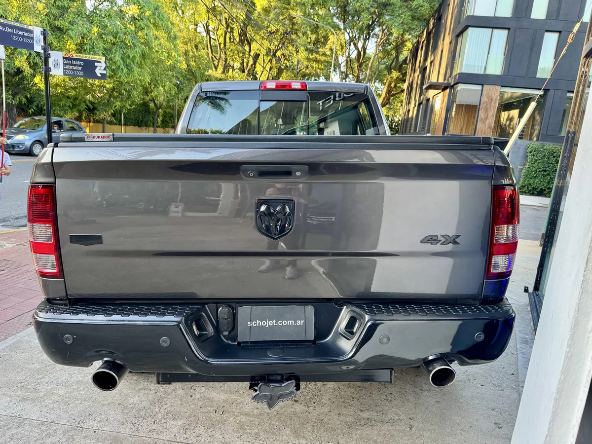 Mira esta publicación de RAM 1500 2016 en Motordil