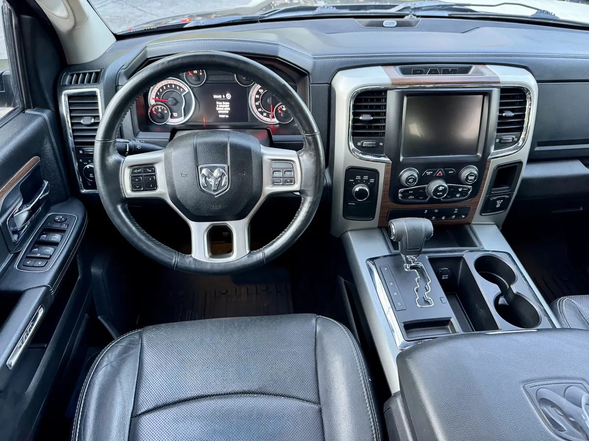 Mira esta publicación de RAM 1500 2016 en Motordil