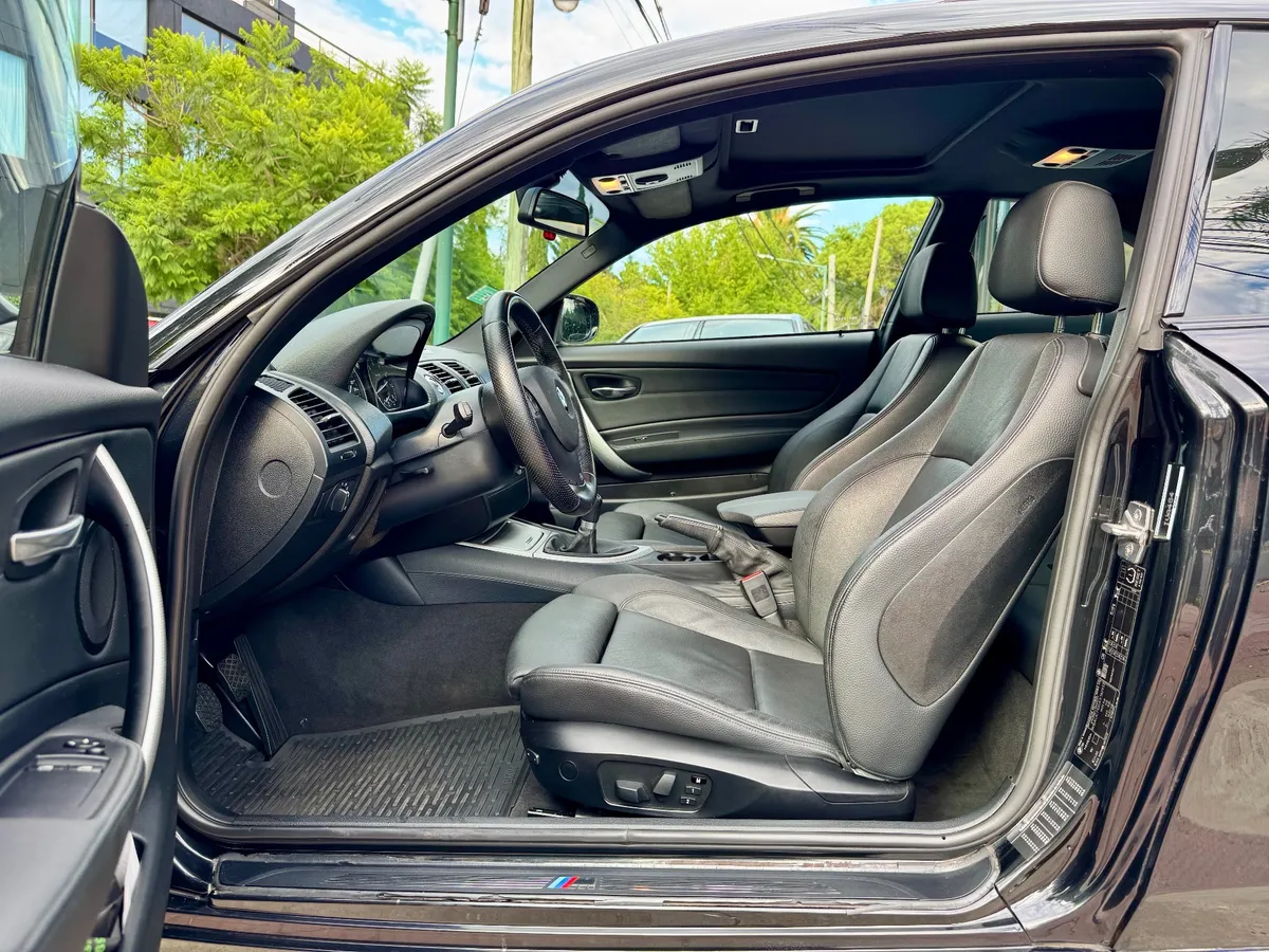 Mira esta publicación de BMW Serie 1 2010 en Motordil