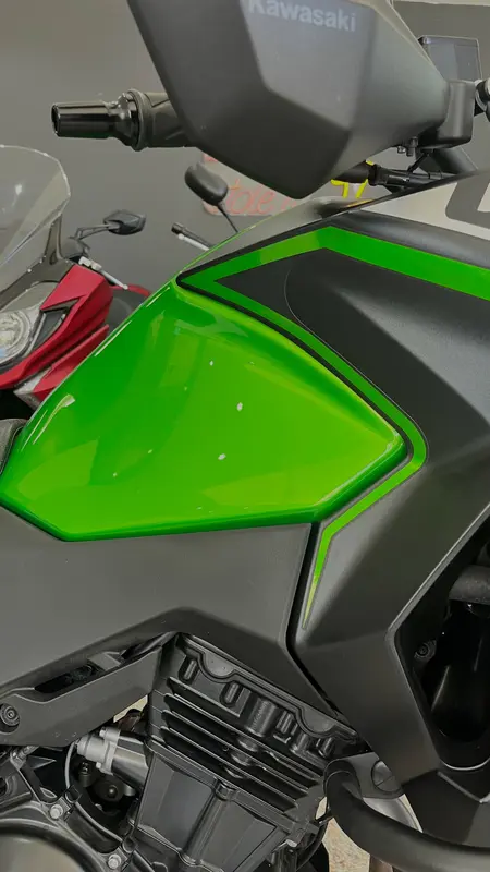Mira esta publicación de Kawasaki KLE 300 Versys Adventure 2024 en Motordil