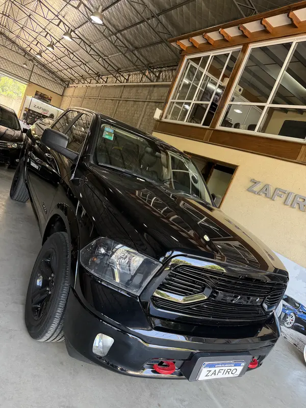 Mira esta publicación de Dodge Otros 2022 en Motordil