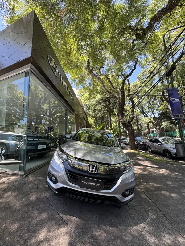 Mira esta publicación de Honda HRV 2022 en Motordil