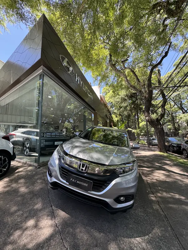 Mira esta publicación de Honda HRV 2022 en Motordil