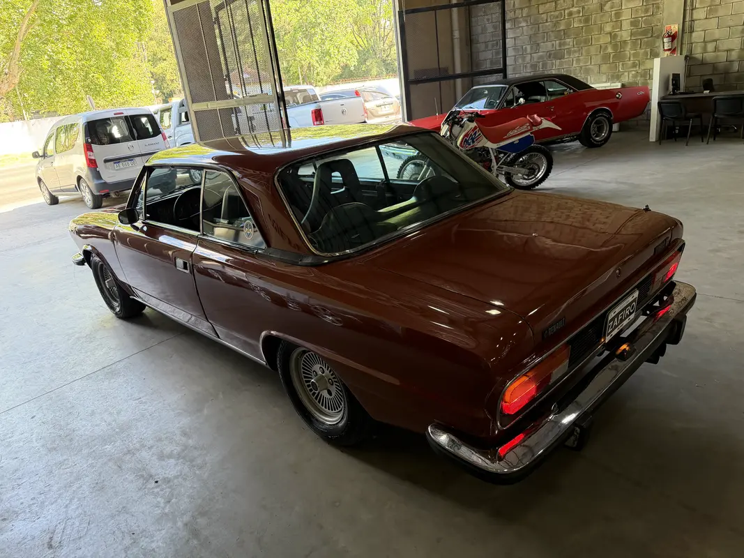 Mira esta publicación de Renault Otros 1981 en Motordil