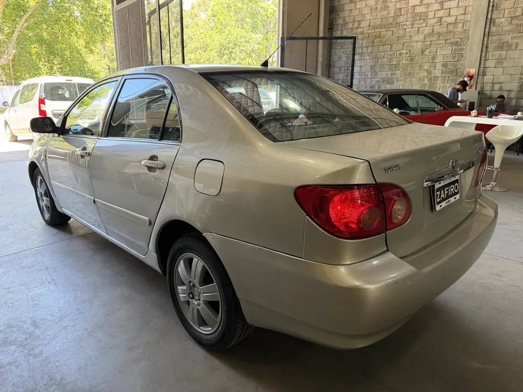 Mira esta publicación de Toyota Corolla 2007 en Motordil