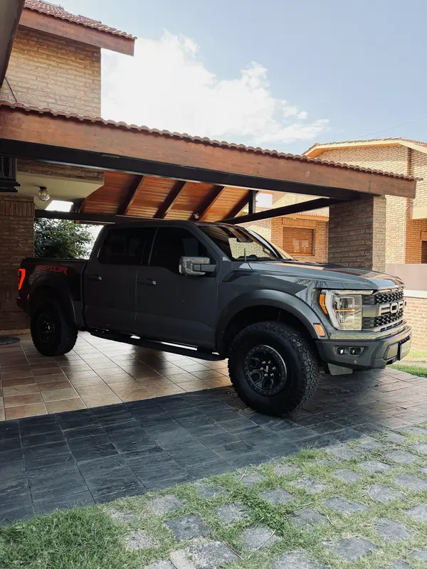 Mira esta publicación de Ford F 150 Raptor 2009 en Motordil