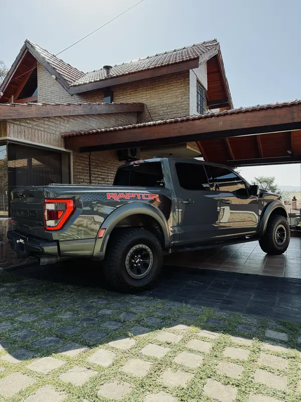 Mira esta publicación de Ford F 150 Raptor 2009 en Motordil