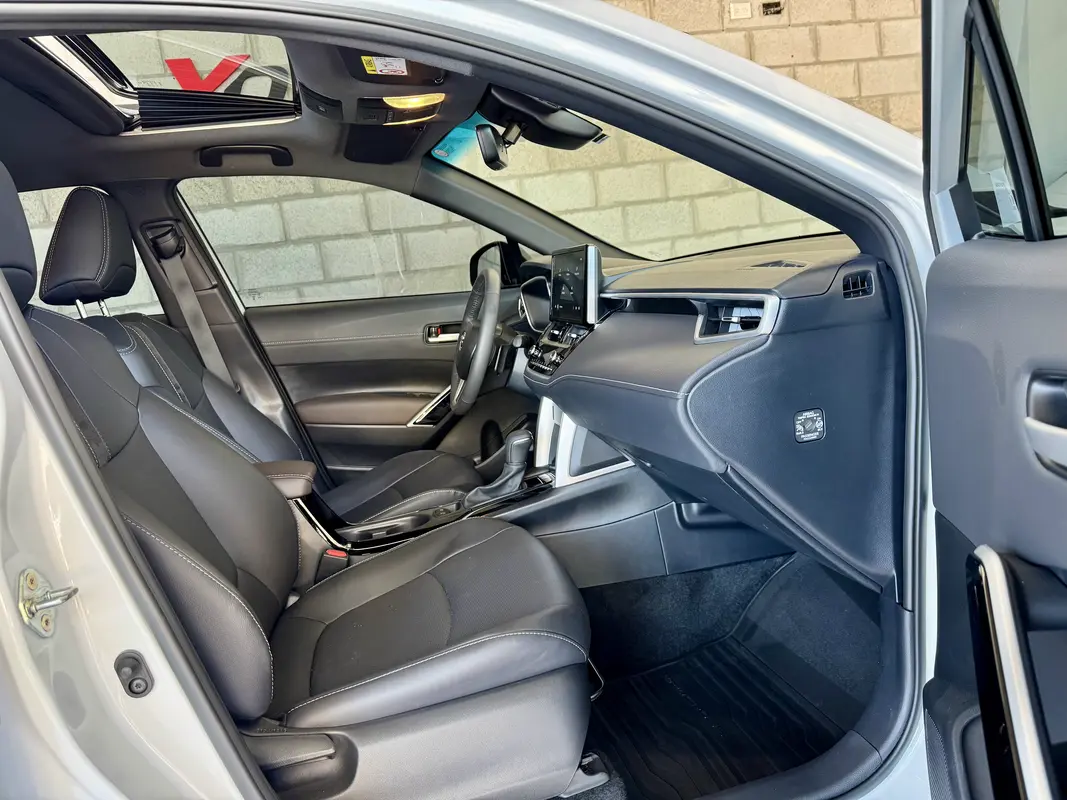 Mira esta publicación de Toyota Corolla Cross 2024 en Motordil