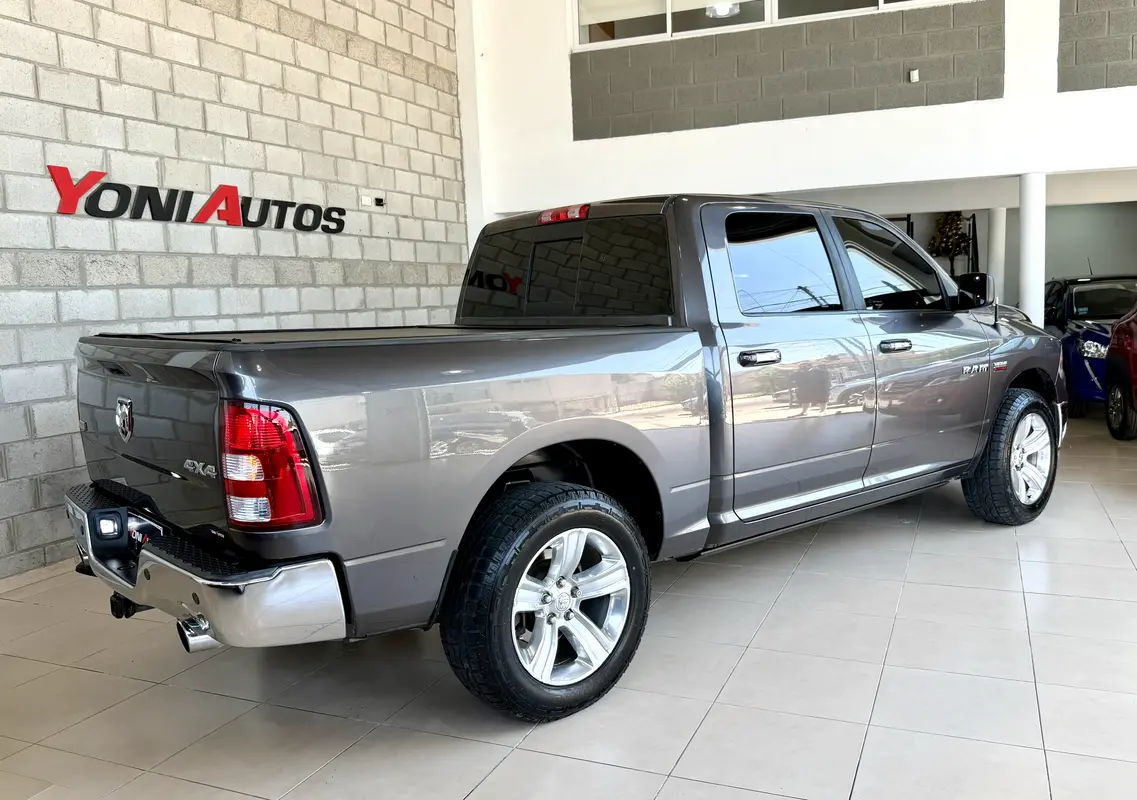 Mira esta publicación de RAM 1500 2015 en Motordil