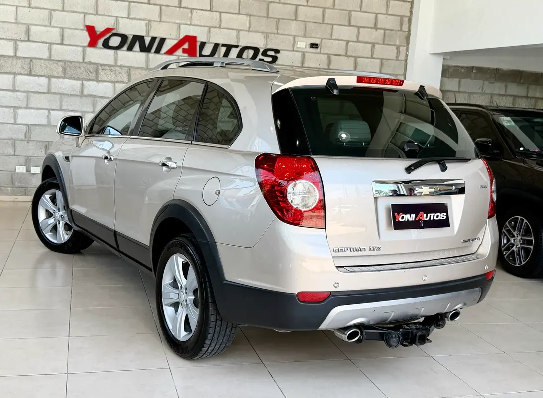 Mira esta publicación de Chevrolet Captiva 2012 en Motordil